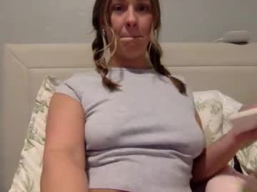 webcam girl rubmyclit22 live cam image #10647551