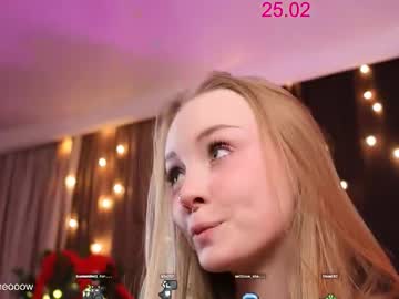 webcam girl lissa_meooow live cam image #11951951