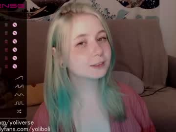 webcam girl yoliverse live cam image #1909631