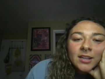 webcam girl luvrgurl2 live cam image #9777796