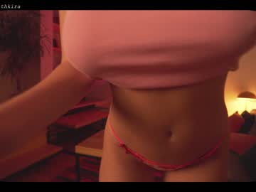 webcam girl chillwithkira live cam image #2491611