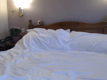 webcam girl mallinia live cam image #7248134