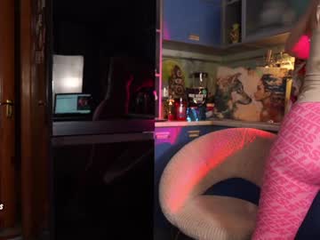 webcam girl sweety_rinushka_ live cam image #2376587