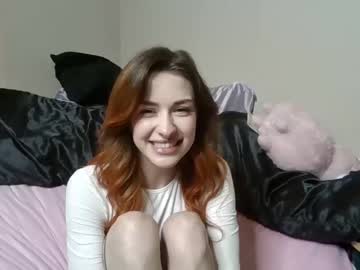 webcam girl milkywhiiite live cam image #3192723