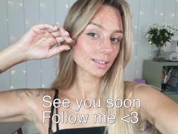 webcam girl artease live cam image #9764207