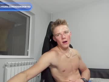 webcam man hogrider192 live cam image #7325368