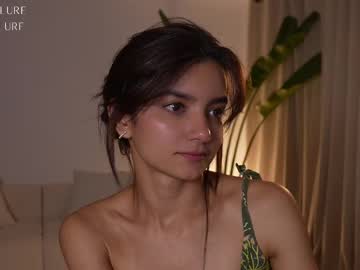 webcam girl ellelure_ live cam image #12831749