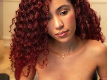 webcam girl amnie_ live cam image #10034031
