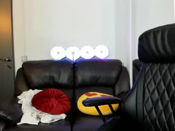 webcam girl hotfallingdevil live cam image #546313