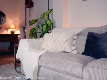 webcam girl x_lily_x live cam image #3383629