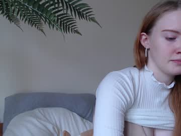webcam girl dominiquemystique live cam image #4039651