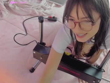 webcam girl little_effy18 live cam image #8142328
