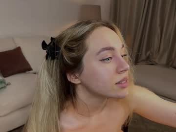 webcam girl tatti_1 live cam image #10235866
