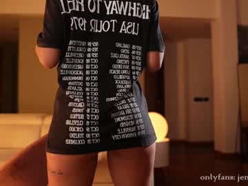 webcam girl therealbonnieclydex live cam image #9588983