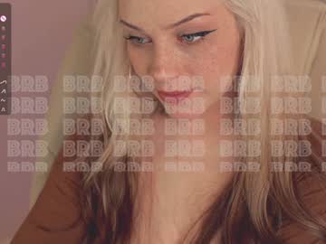 webcam girl mia_milagros live cam image #12801086