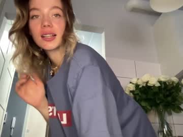 webcam girl angel_from_sky live cam image #5868957