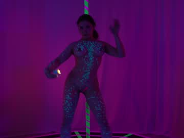 webcam girl kittycaitlin live cam image #10130906