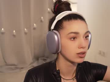 webcam girl mystica_ live cam image #12320855