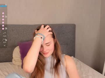 webcam girl cutie_bomb live cam image #4263320