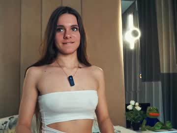 webcam girl lorettadunnell live cam image #11632276