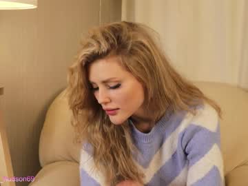 webcam girl bettyhudson live cam image #1685488