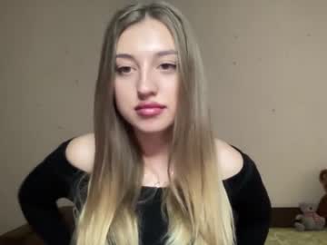 webcam girl lily_hun live cam image #869284