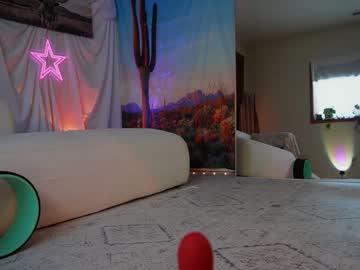 webcam girl lucy_gooosey live cam image #13018825