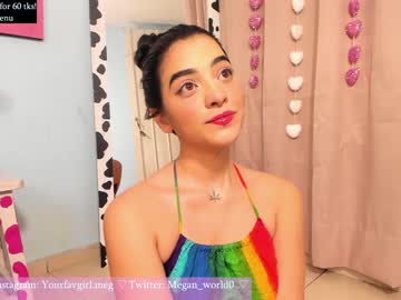 webcam girl megan_world live cam image #2225786