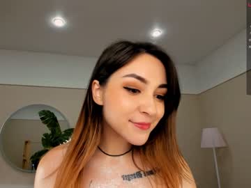 webcam girl chloe_catherine_mykers live cam image #3554054