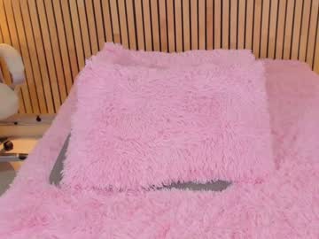 webcam girl little_effy18 live cam image #9106323