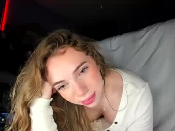 webcam girl littleprincesspeaches live cam image #8138578
