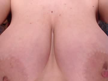 webcam girl incrediblyomelia live cam image #7666909