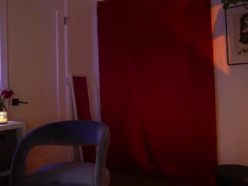 webcam girl alisonrouge live cam image #4999913