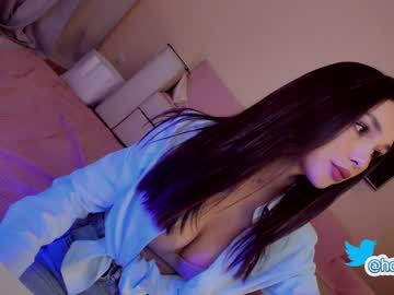 webcam girl hollyextra live cam image #3935940