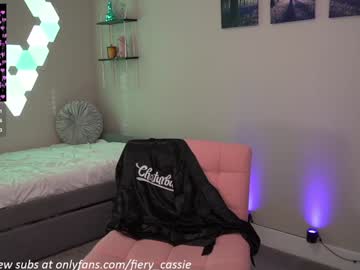 webcam girl fiery_redhead live cam image #12450623