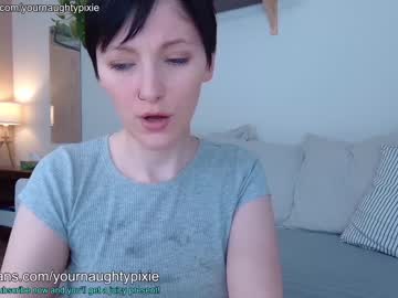 webcam girl yournaughtypixie live cam image #1634951