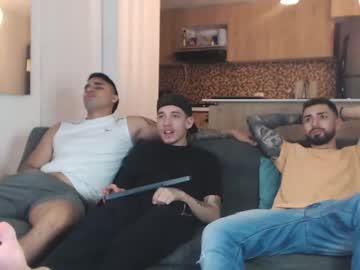 webcam man fratguysonline live cam image #5075827