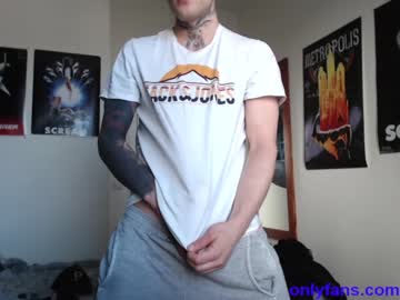 webcam man sonic12_12 live cam image #1893939