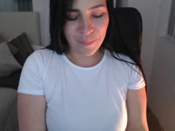 webcam girl blackmoon88 live cam image #3614690