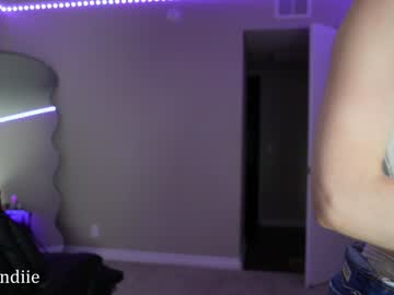 webcam girl bestblondiiecb live cam image #10507514