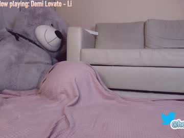 webcam girl hollyextra live cam image #679746