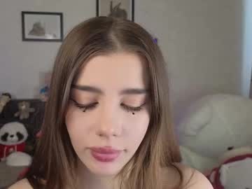 webcam girl jenie_fire live cam image #12370502