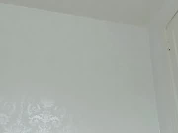 webcam girl littlegreekflower live cam image #12682346