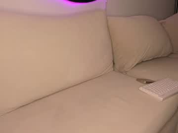 webcam girl lonelly_lolly98 live cam image #10733751