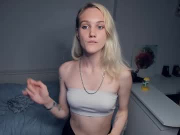 webcam girl lola_rise live cam image #10524859