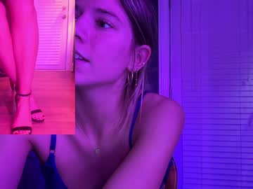 webcam girl oliviahansleyy live cam image #11271122