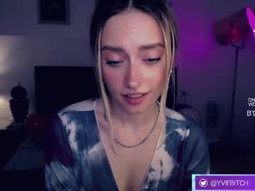 webcam girl _yvie_ live cam image #6548457