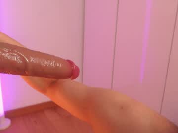 webcam girl nina_yv live cam image #11756439