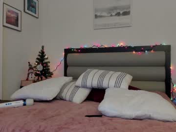 webcam girl carliescott_meow live cam image #1175408