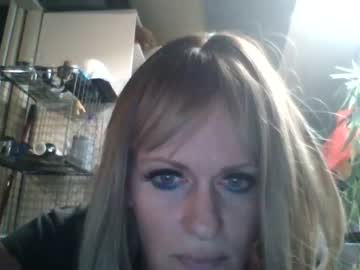 webcam girl bigbootaybrittney live cam image #9391963